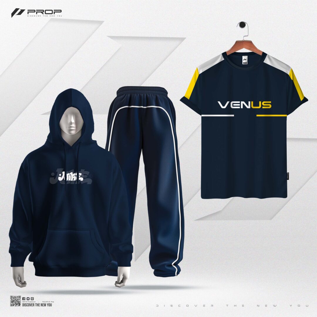 Juike Baggy Tracksuit + Venus T-shirt (Free)